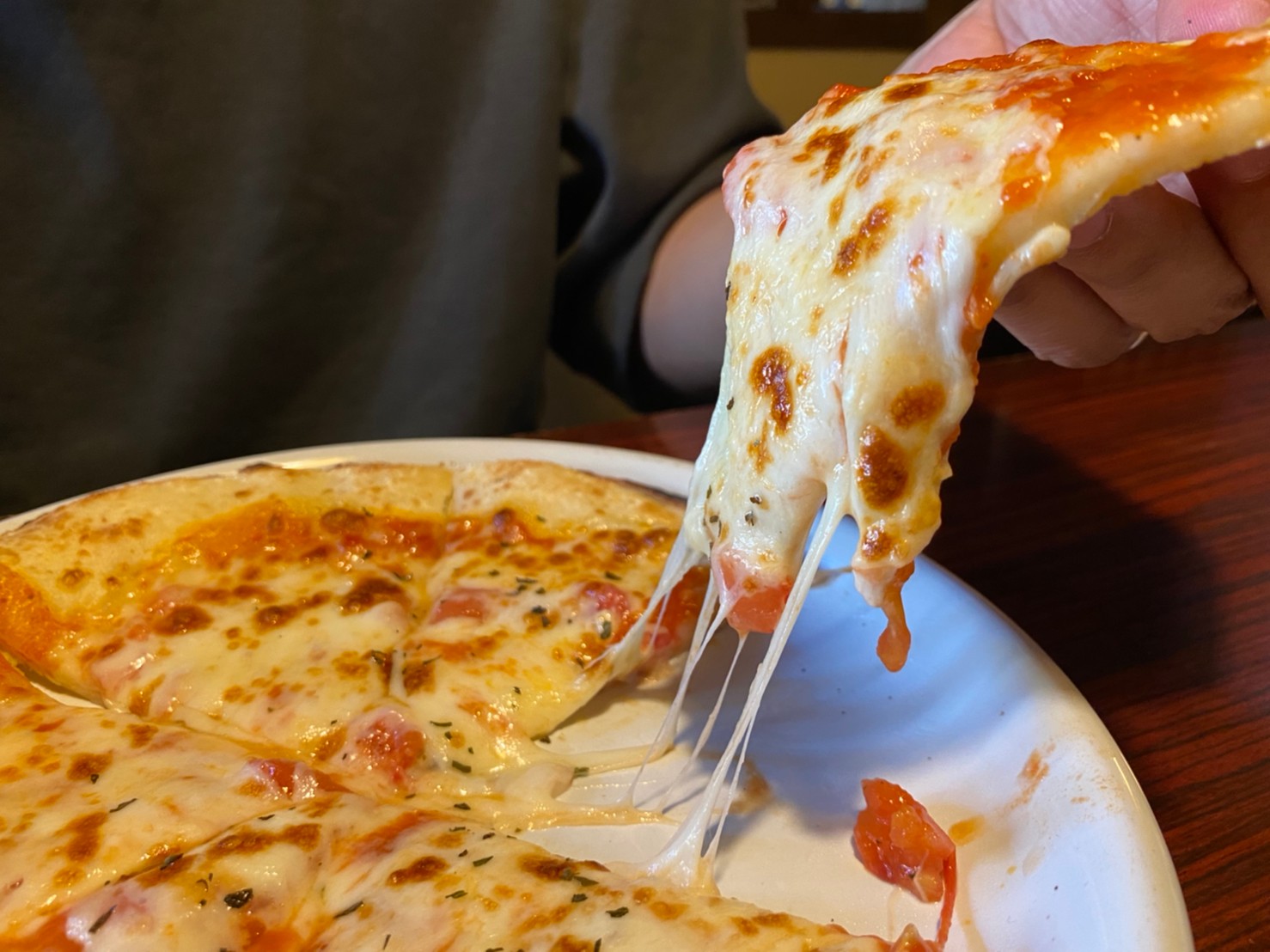 白鳥　イタリアン　パスタ　ピザ　さんたべーる